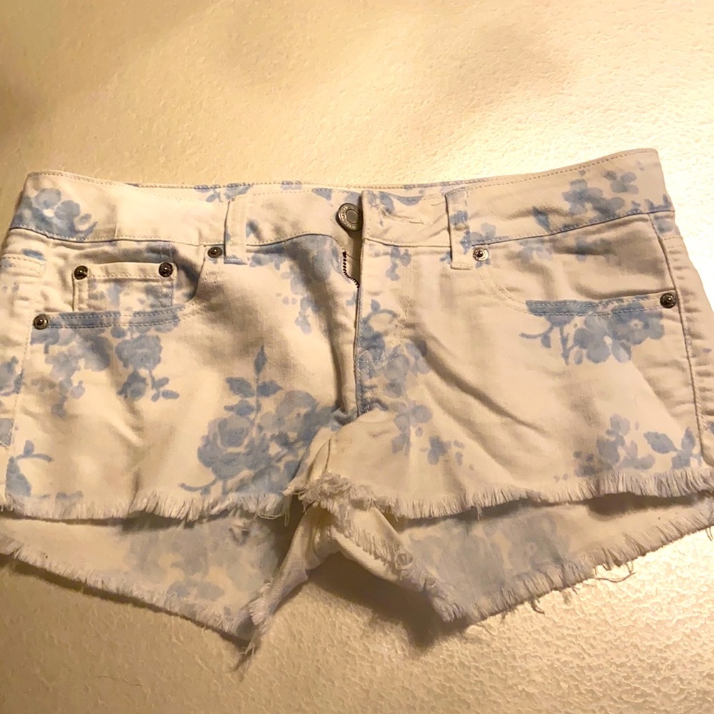 American Eagle Stretch Size 8 Shorts